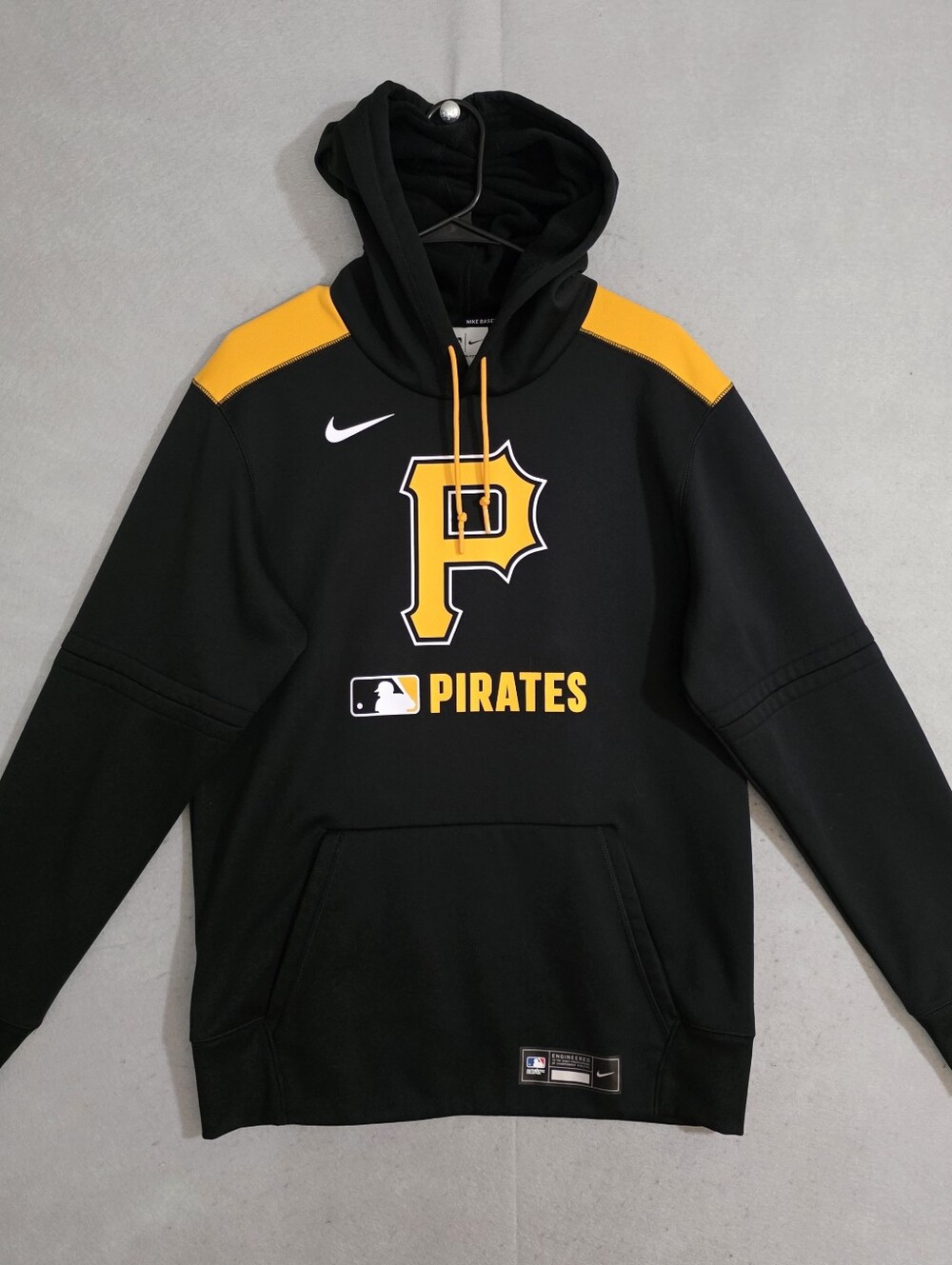 Nike Mens Pittsburgh Pirates Therma Fit Performance Pullover Hoodie Size Medium